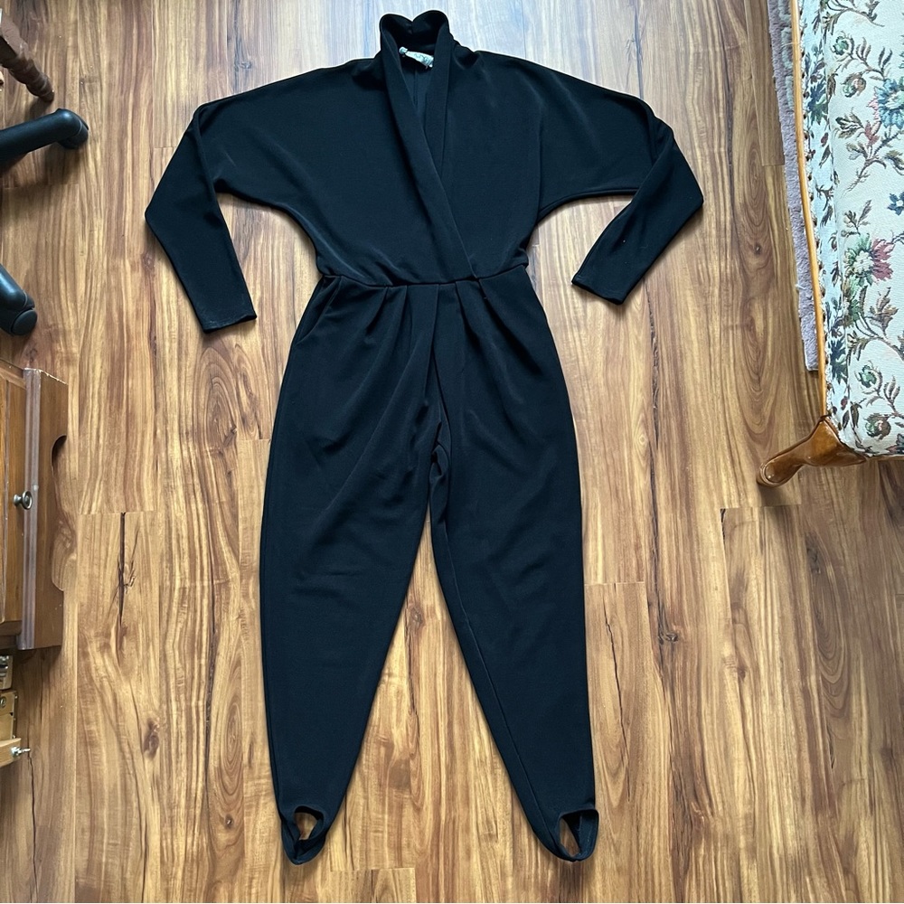 Vintage Jumpsuit THE ICING black v neck jumpsuit with stirrups 80s onesie
